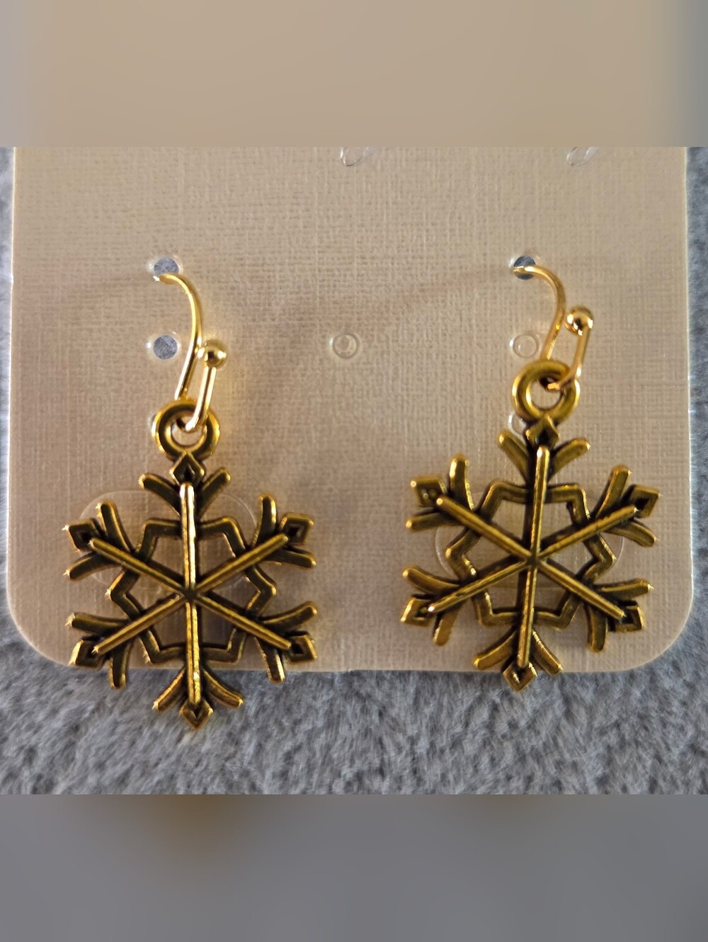 Gold Tone Snowflake Dangle Earrings NWT